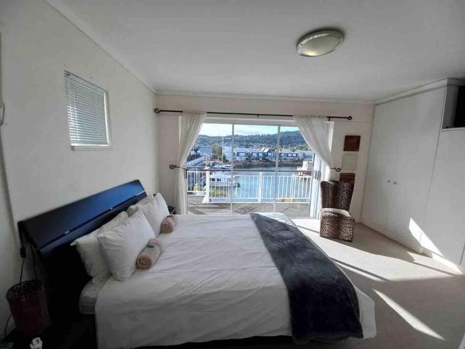 Waterfront - 1 South Quay Lovely Two Bed On Water Knysna Exterior foto