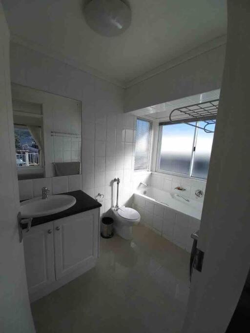 Waterfront - 1 South Quay Lovely Two Bed On Water Knysna Exterior foto
